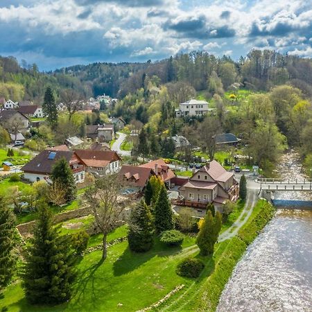 Penzion Na Hradcanech โนเว เมสตู นอด เมตูยี ภายนอก รูปภาพ